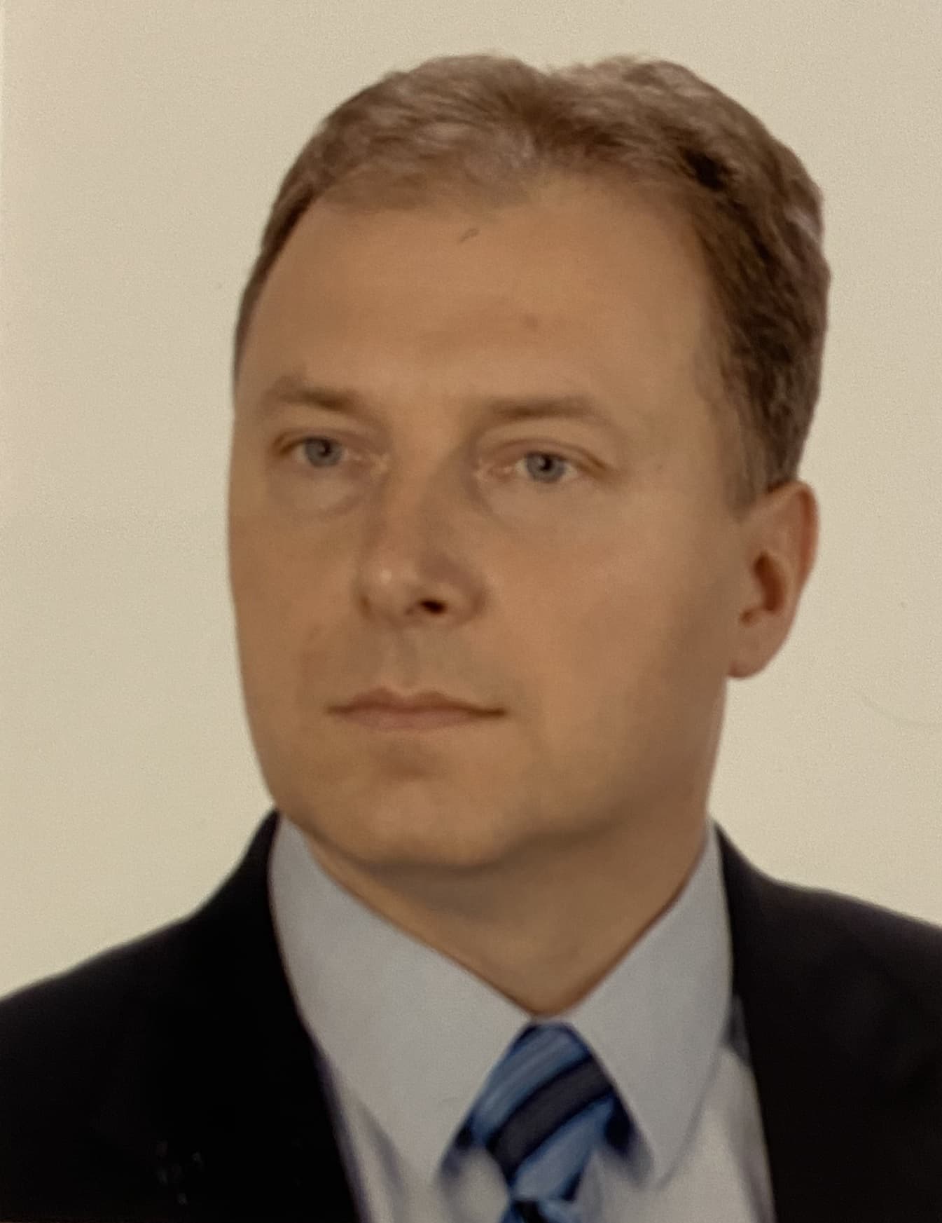 Adam Szturemski, partner zarządzający i doświadczony dyrektor operacyjny